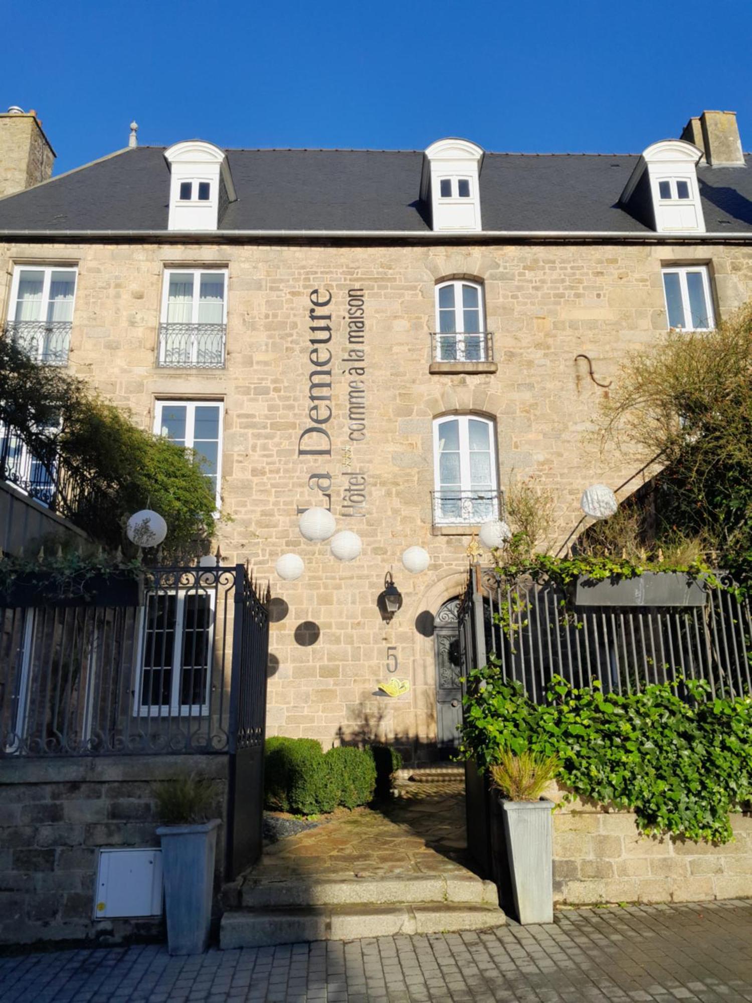 La Demeure Hotel Guingamp Exterior foto